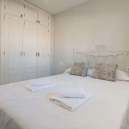 Apartoyou - Vistahermosa Ii Apartman *